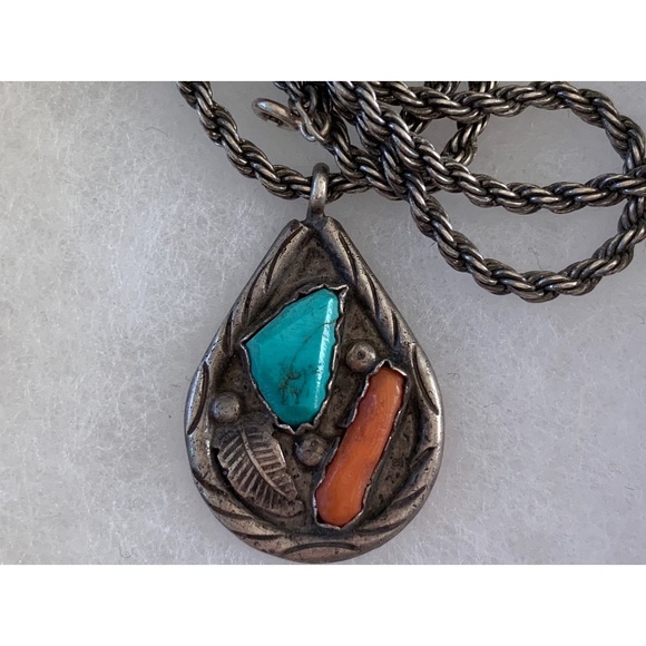 Zuni necklace - Picture 2 of 3